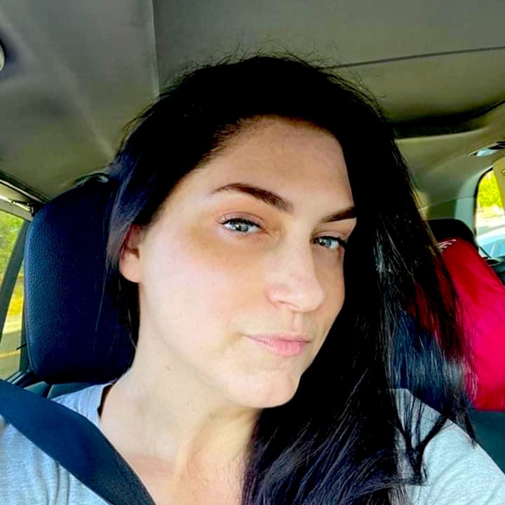 Meet your Posher, Cortney